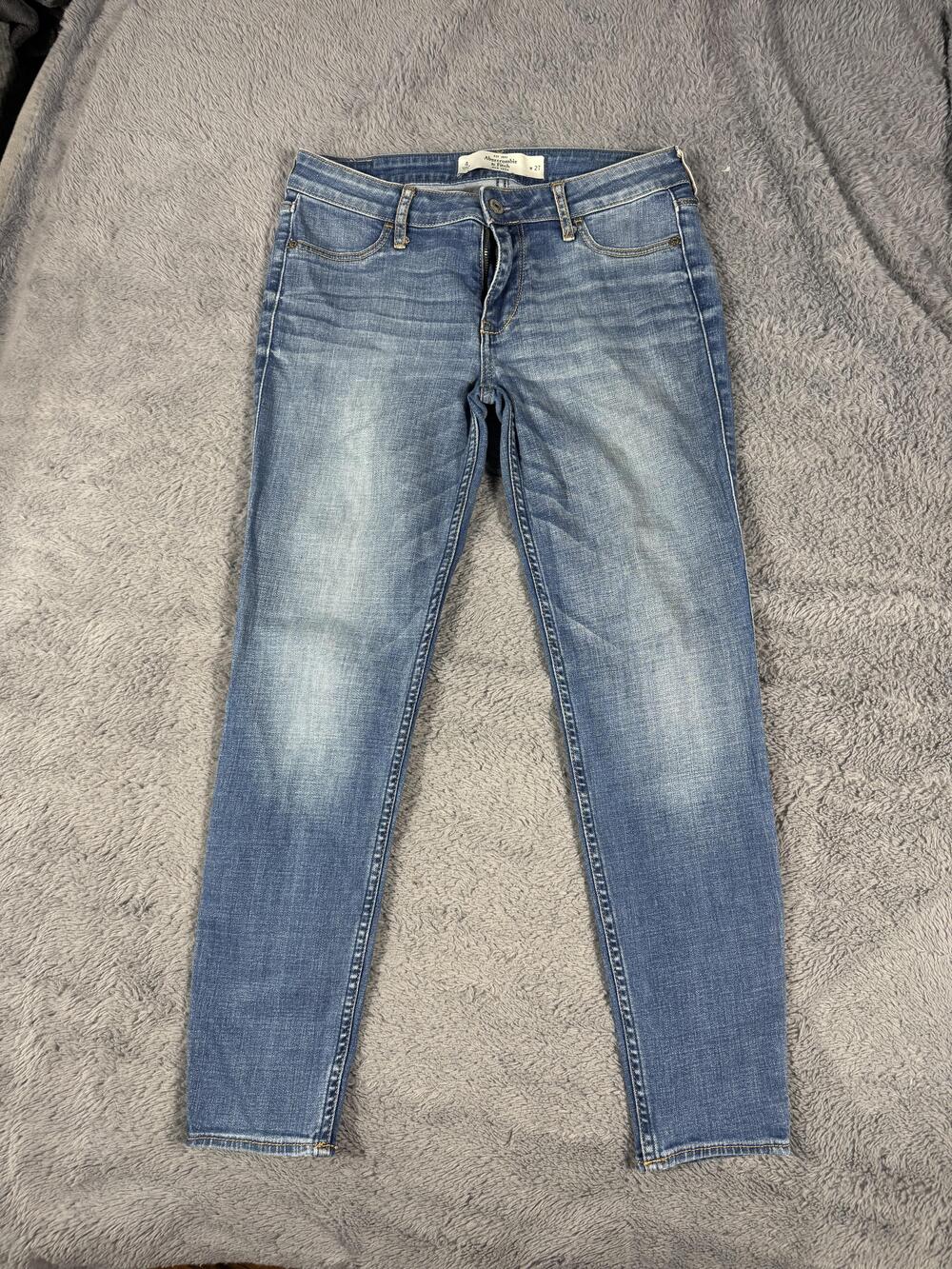 Abercrombie & Fitch Jeans Womens 4 Blue Medium Wash Skinny Slim Embroidered Logo